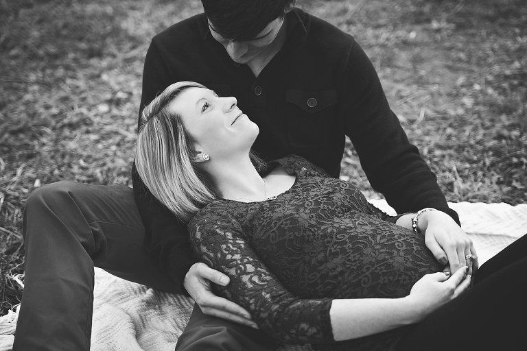 Williamsburg Tree Farm Maternity Photographer_3386