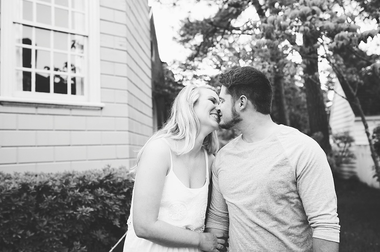 Colonial Williamsburg Engagement Photos_8064