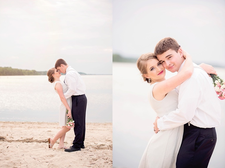 Yorktown Beach Elopement_0509