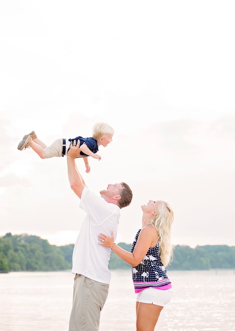 Yorktown Beach Family Photographer_4095